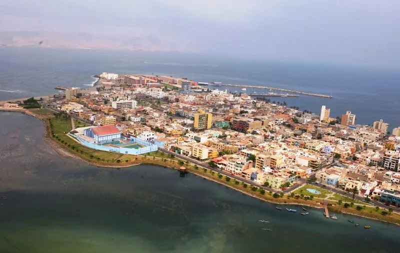 Terminal portuario en el Callao Perú